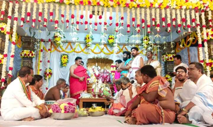 క‌న్నుల పండువ‌గా కుక్కుశుని క‌ళ్యాణం
